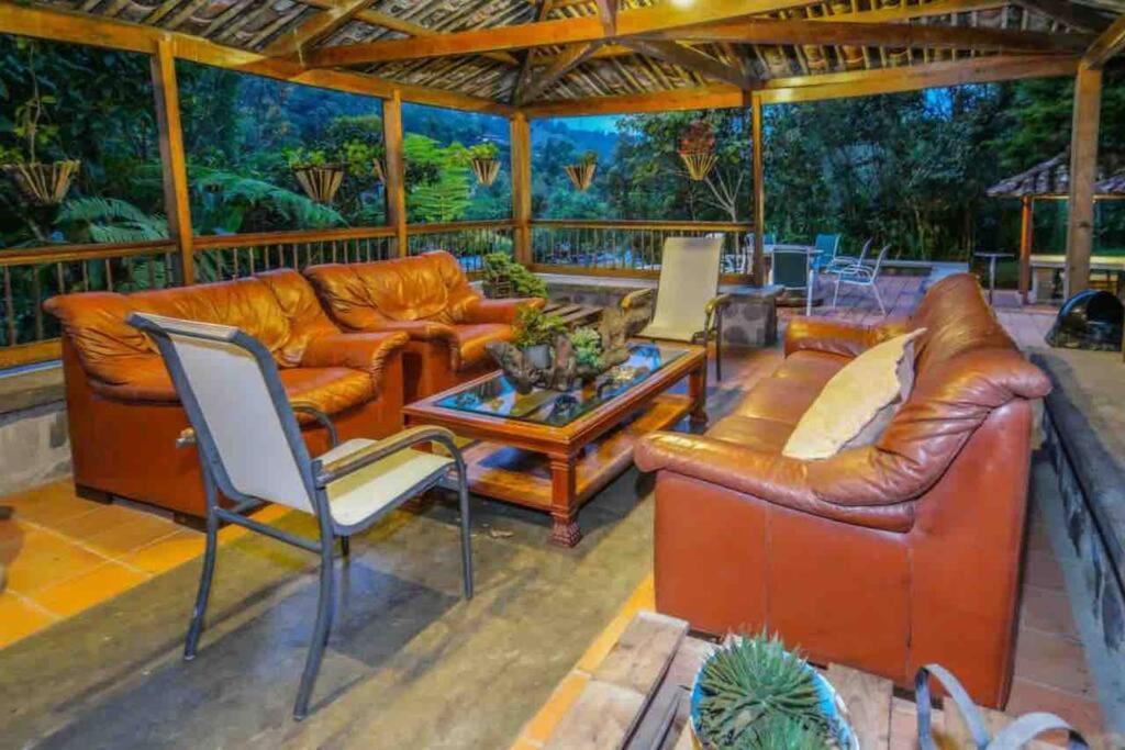 فيلا Finca Punta De Piedra Salento, Quindio المظهر الخارجي الصورة
