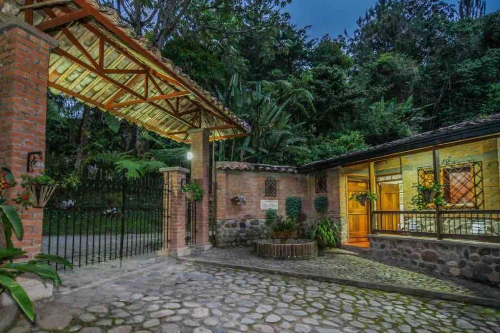 فيلا Finca Punta De Piedra Salento, Quindio المظهر الخارجي الصورة